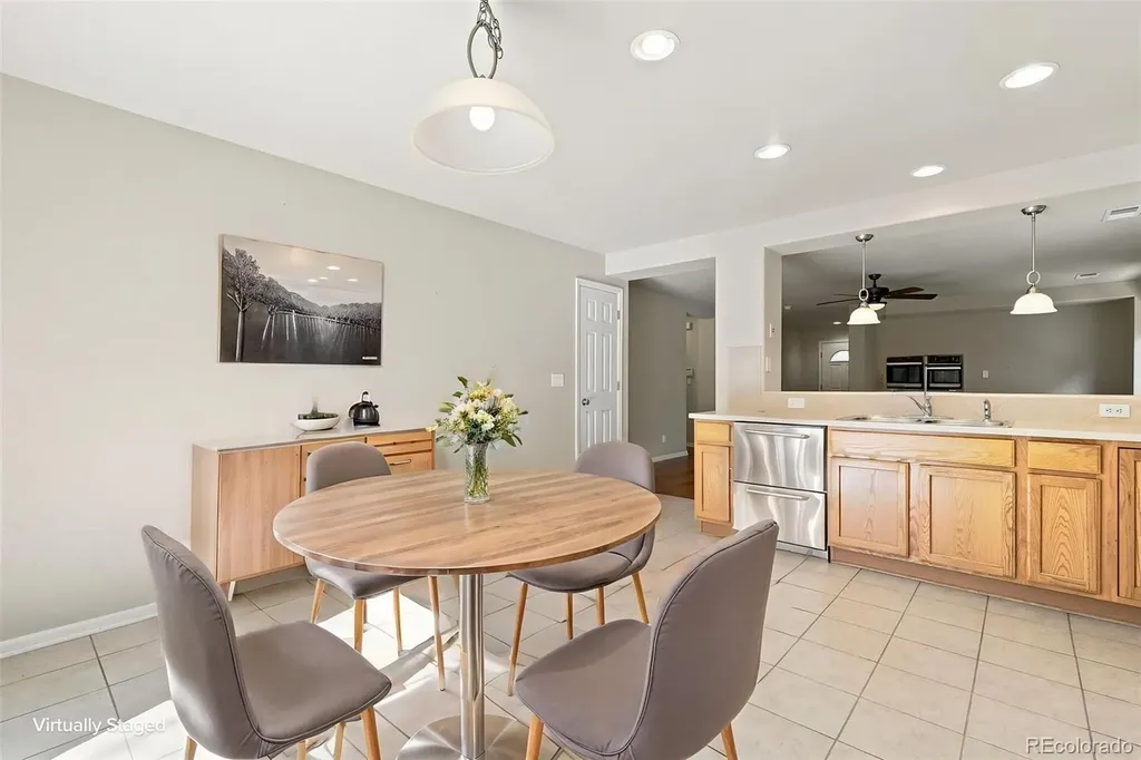 5526 Lewiston Street Denver CO 80239