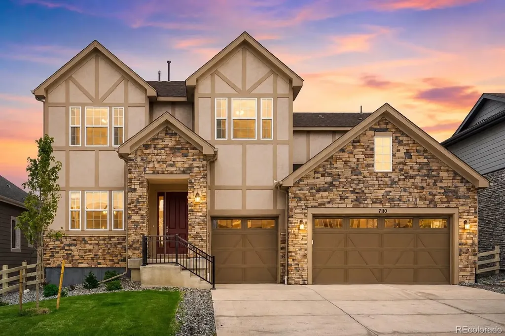 7110 S White Crow Way Aurora CO 80016