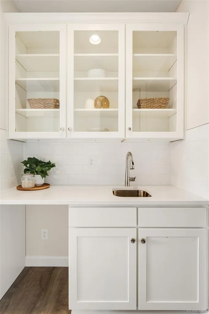 7110 S White Crow Way Aurora CO 80016
