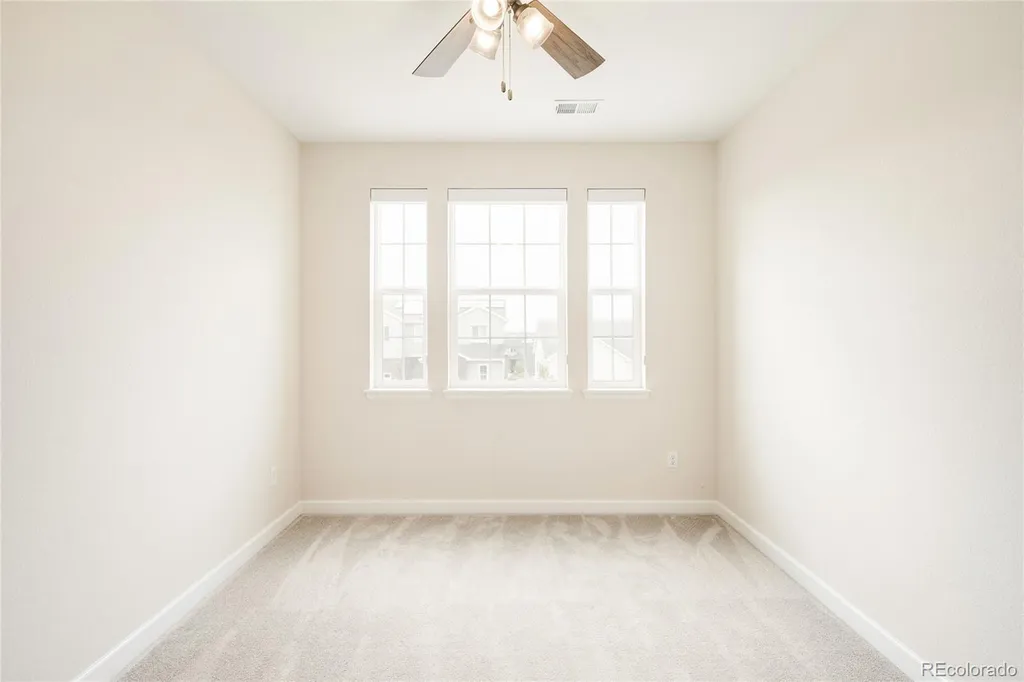 7110 S White Crow Way Aurora CO 80016