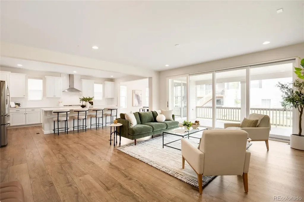 7110 S White Crow Way Aurora CO 80016
