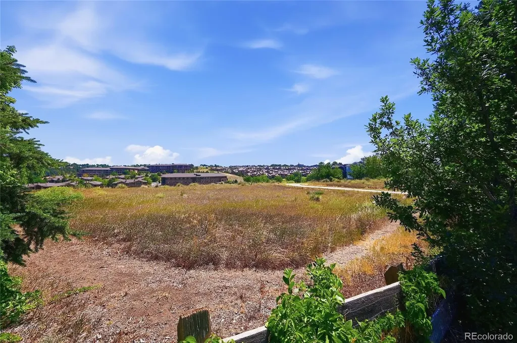 2226 Weatherstone Circle Highlands Ranch CO 80126