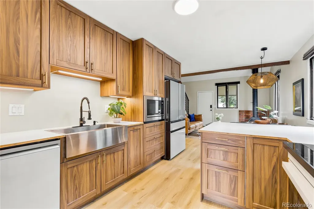 816 Rees Court Longmont CO 80504