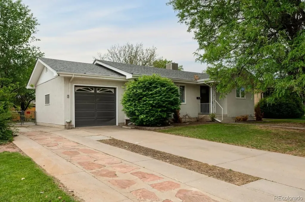 151 Cornell Circle Pueblo CO 81005
