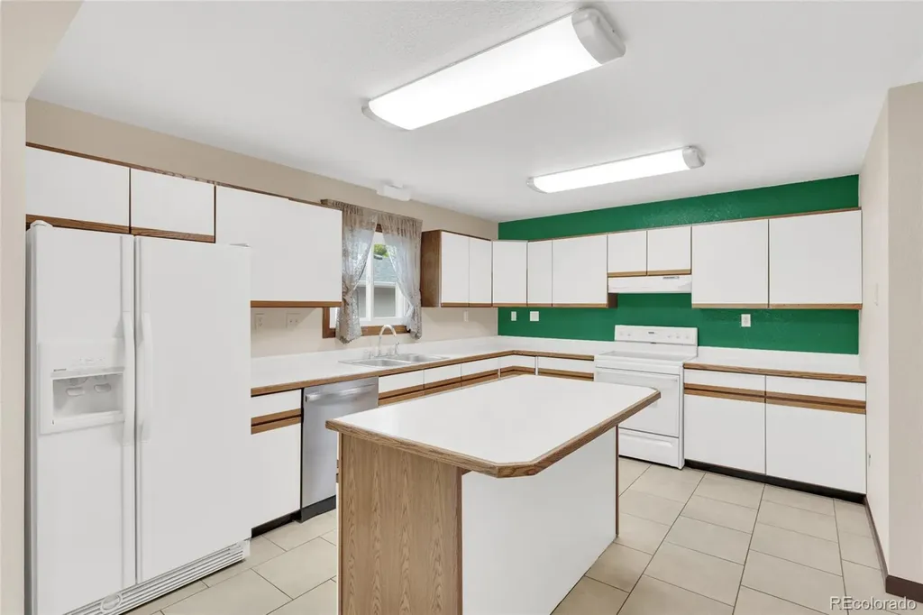 35 Sunset Court Hudson CO 80642