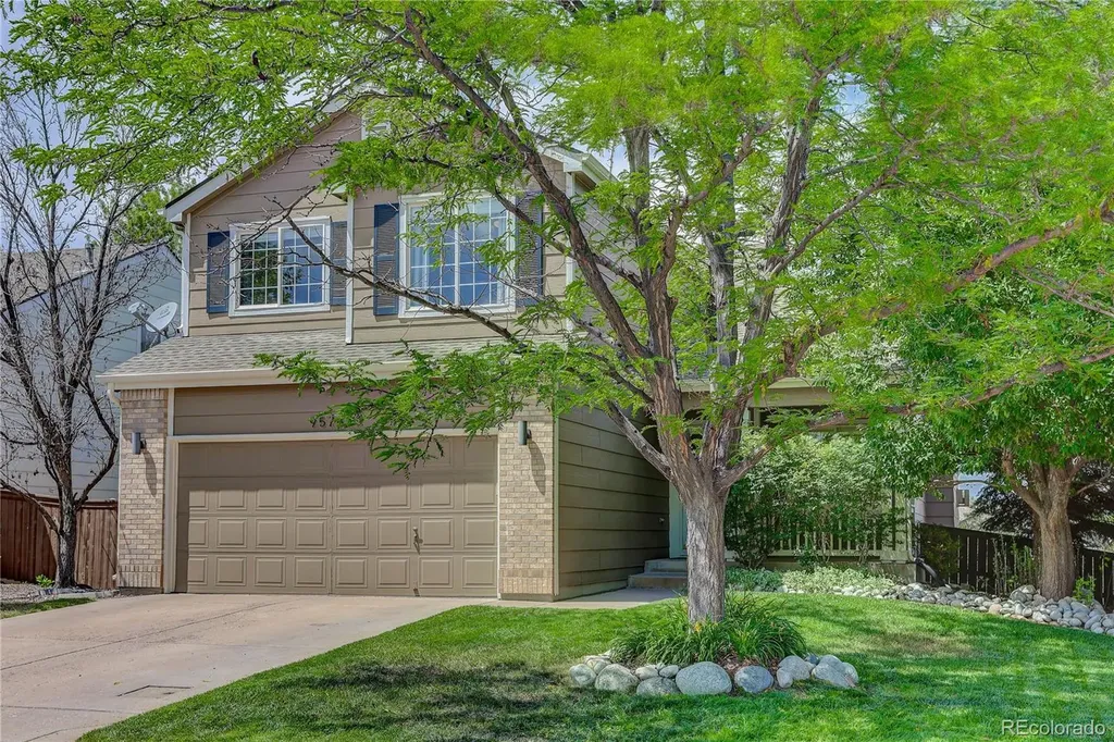 9576 High Cliffe Street Littleton CO 80129