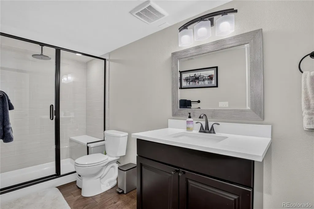 9576 High Cliffe Street Littleton CO 80129