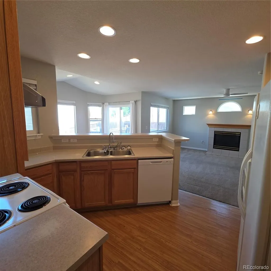 2866 S Tower Way Aurora CO 80013