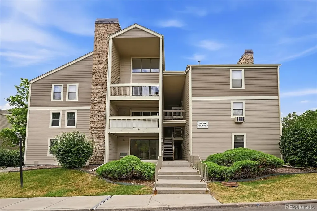 4896 S Dudley Street Littleton CO 80123