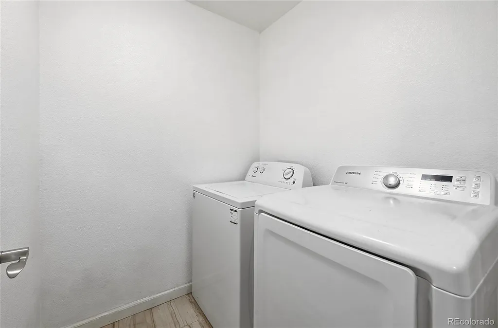 4896 S Dudley Street Littleton CO 80123