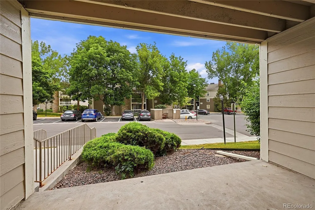 4896 S Dudley Street Littleton CO 80123