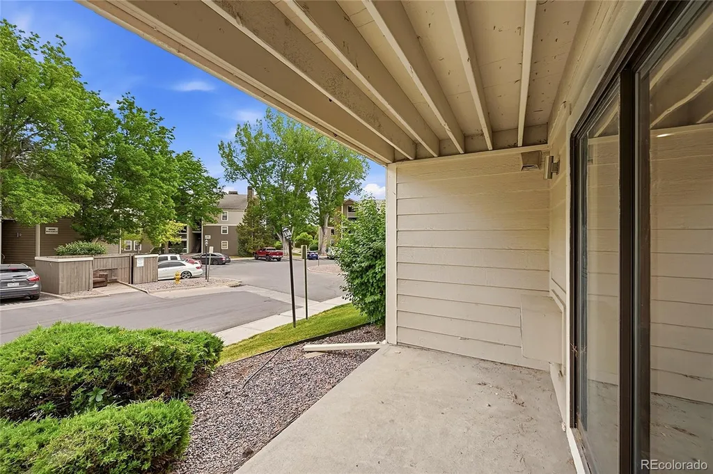 4896 S Dudley Street Littleton CO 80123