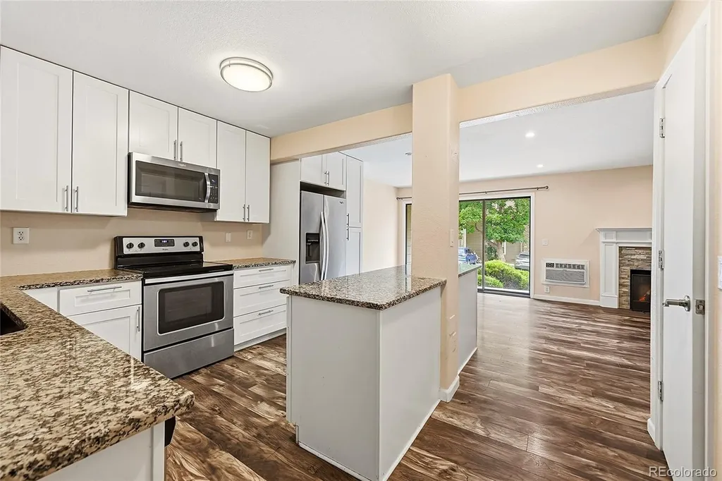 4896 S Dudley Street Littleton CO 80123