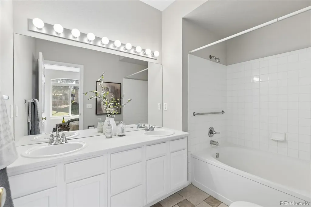 2575 S Syracuse Way Denver CO 80231