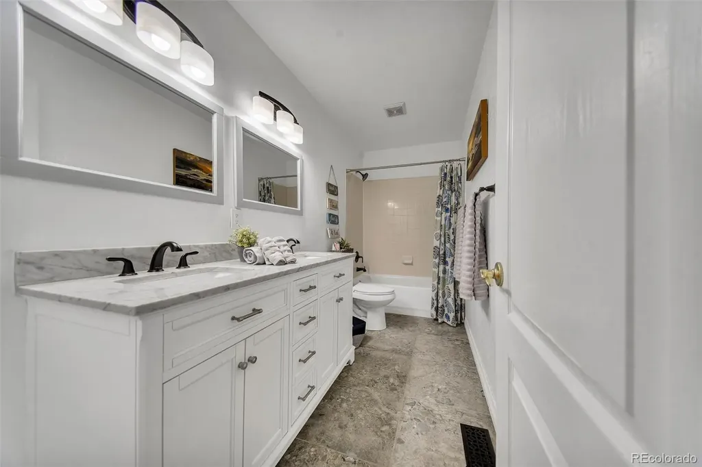 10496 W Rockland Drive Littleton CO 80127