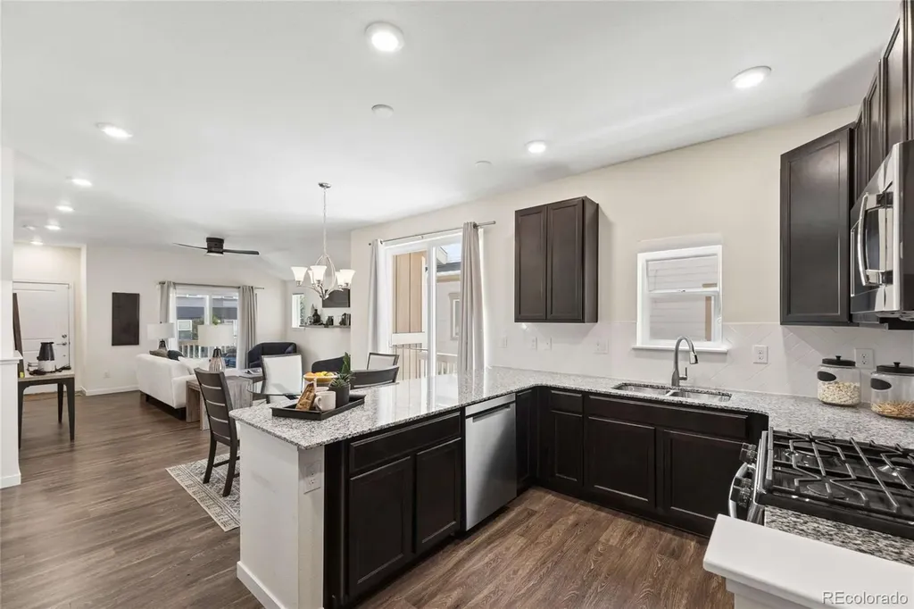2887 S Fox Street Englewood CO 80110