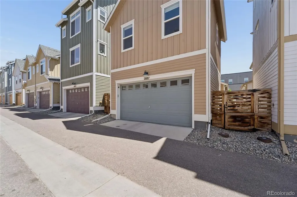2887 S Fox Street Englewood CO 80110