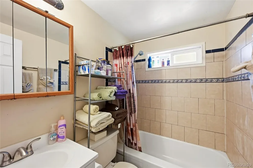 9651 Fox Street Denver CO 80260