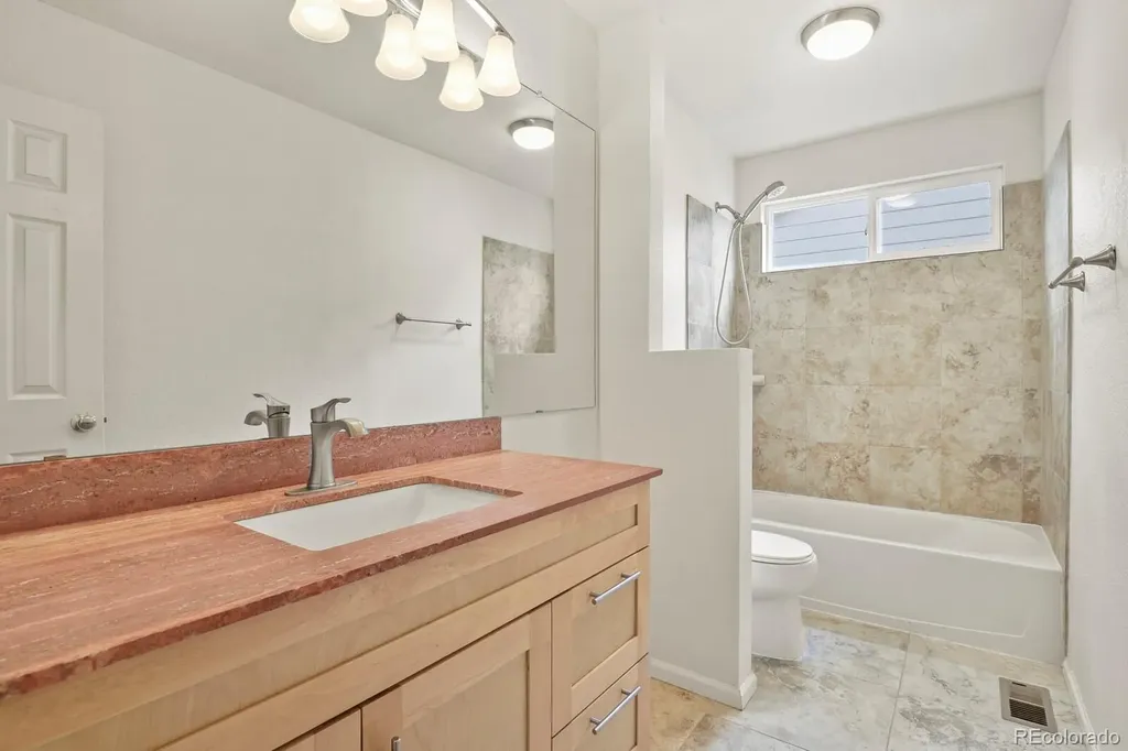 20734 E Peakview Place Aurora CO 80016