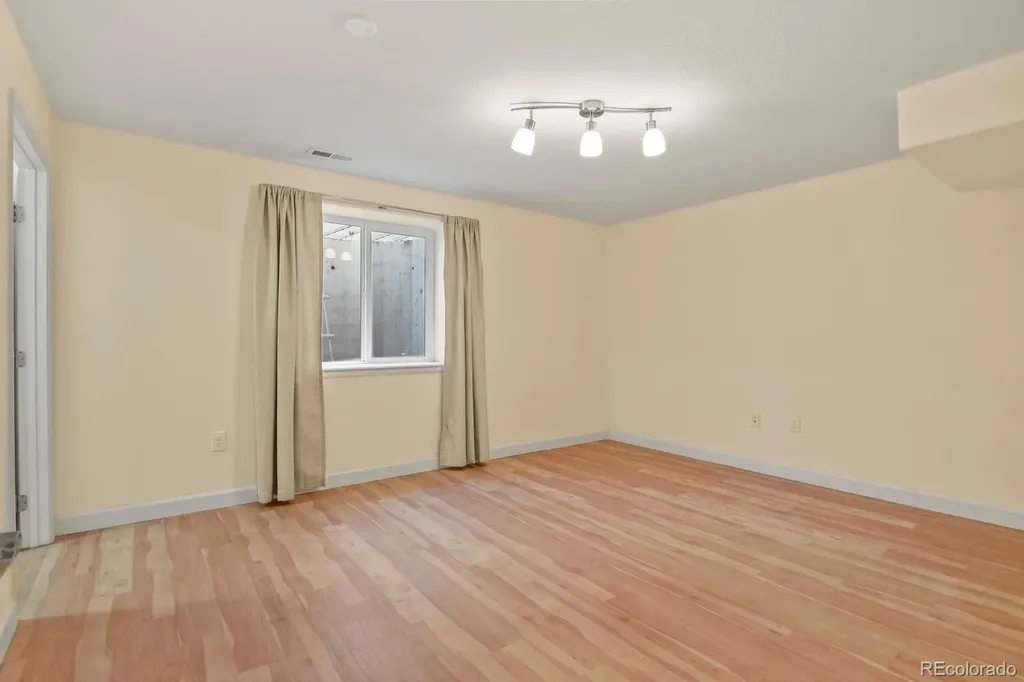 20734 E Peakview Place Aurora CO 80016