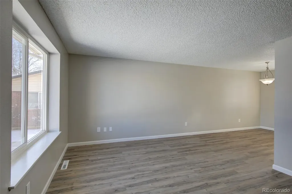 1325 Merl Place Longmont CO 80501