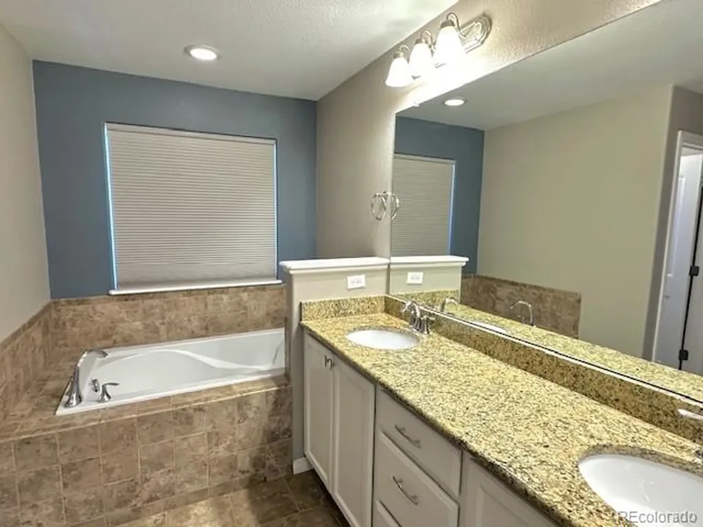 9011 Sandpiper Drive Longmont CO 80504