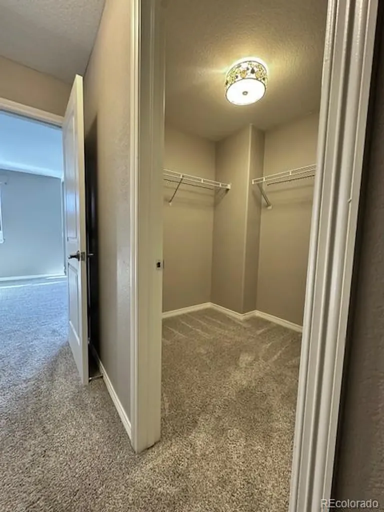 9011 Sandpiper Drive Longmont CO 80504