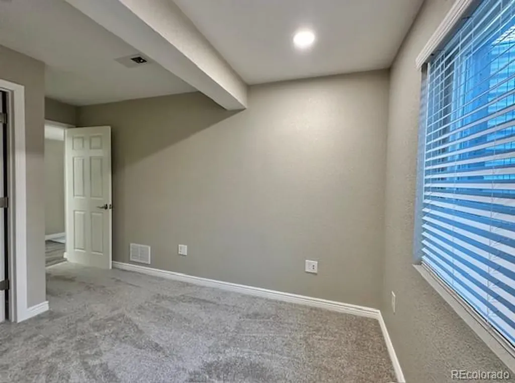 9011 Sandpiper Drive Longmont CO 80504