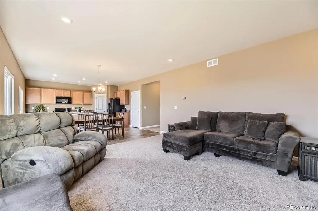 4807 River Highlands Loop Elizabeth CO 80107