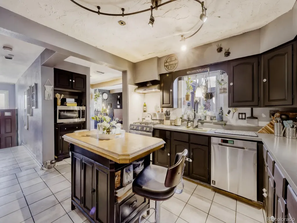 3310 W 65th Avenue Denver CO 80221