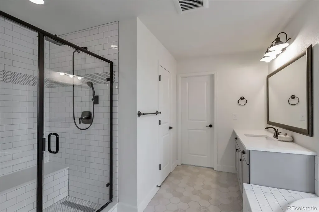 7029 W Warren Avenue Denver CO 80227