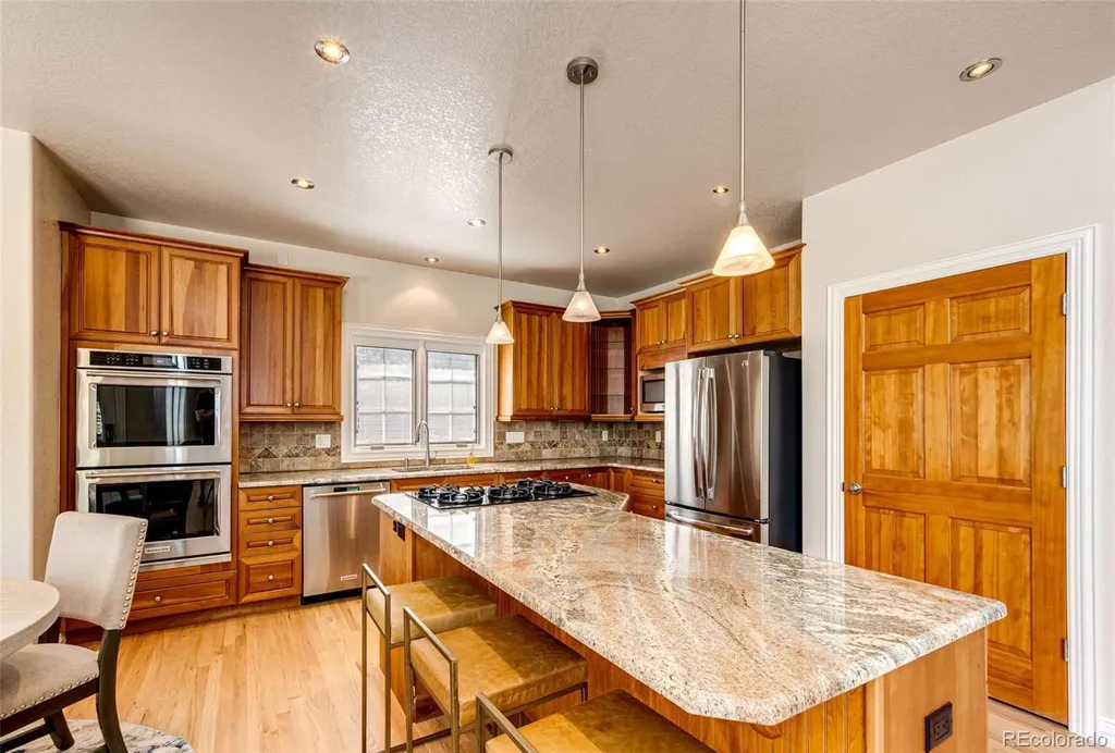 4238 S Dearborn Court Aurora CO 80014
