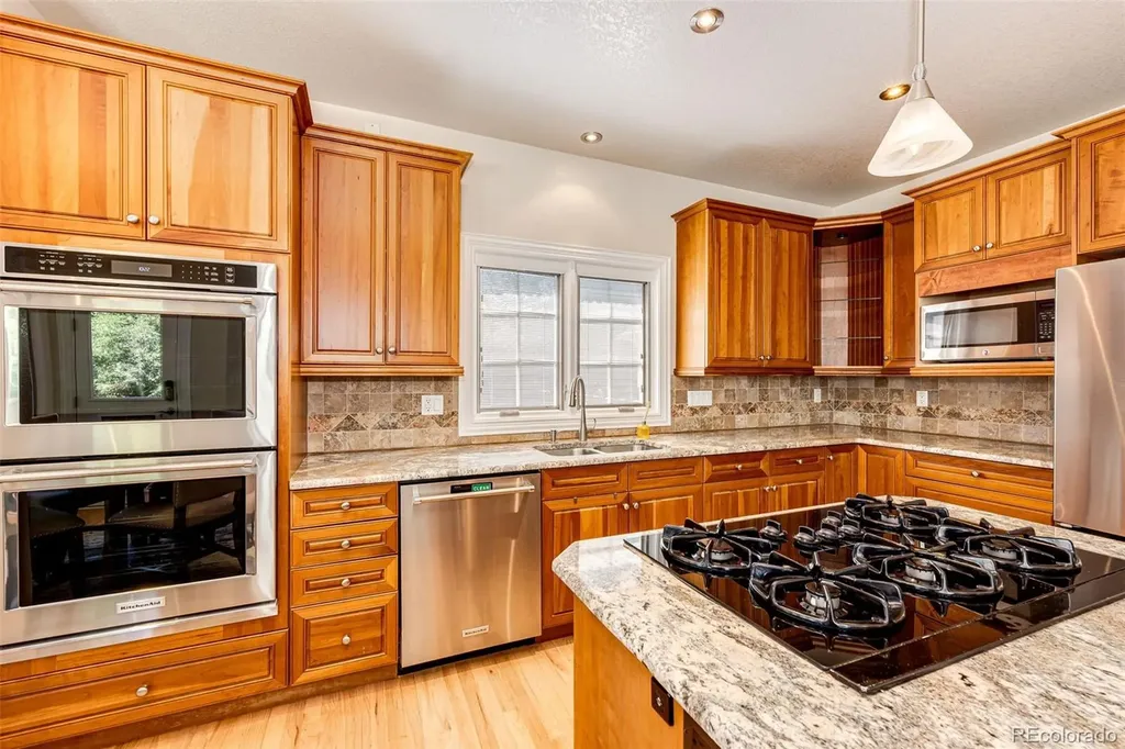 4238 S Dearborn Court Aurora CO 80014