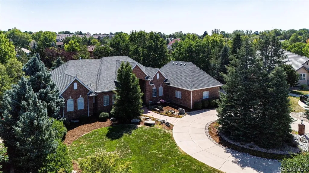 4238 S Dearborn Court Aurora CO 80014