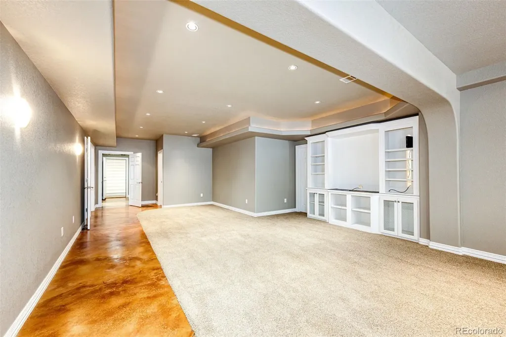 4238 S Dearborn Court Aurora CO 80014