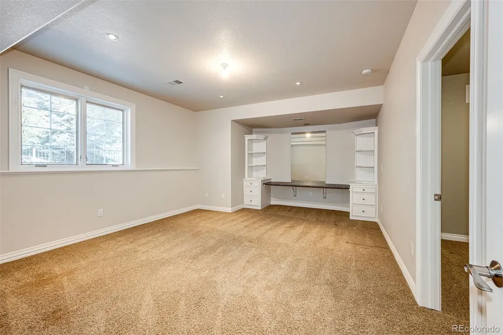 4238 S Dearborn Court Aurora CO 80014
