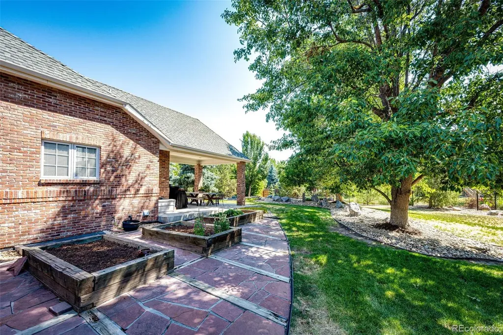 4238 S Dearborn Court Aurora CO 80014