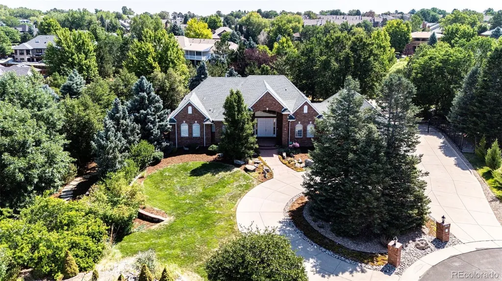 4238 S Dearborn Court Aurora CO 80014