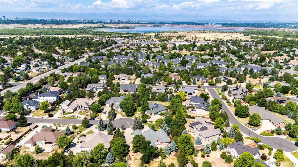 4238 S Dearborn Court Aurora CO 80014