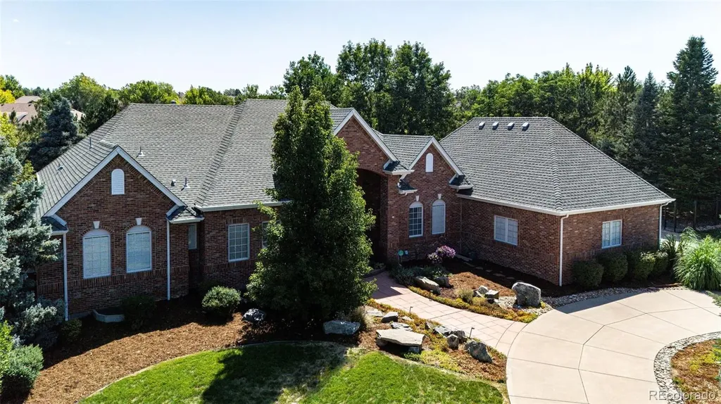 4238 S Dearborn Court Aurora CO 80014