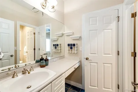 4238 S Dearborn Court Aurora CO 80014