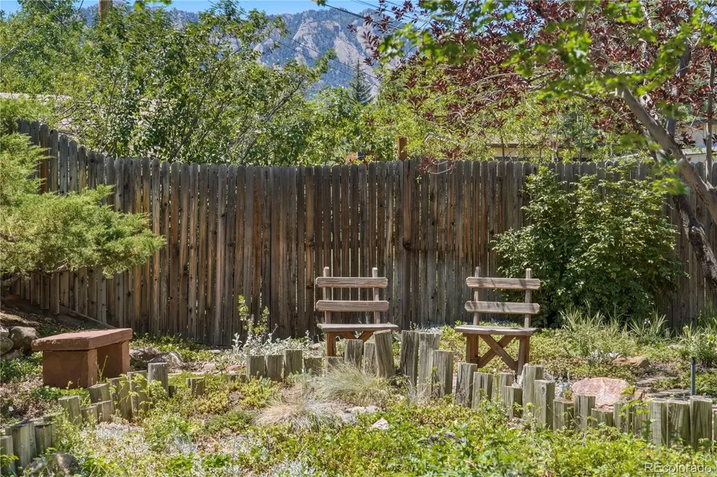 3290 Darley Avenue Boulder CO 80305