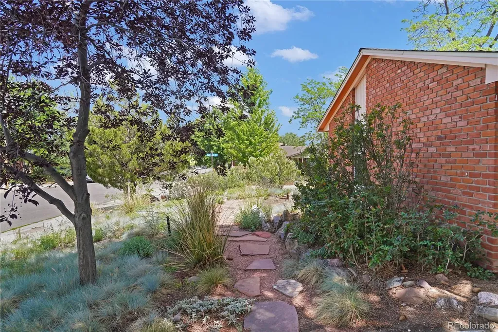 3290 Darley Avenue Boulder CO 80305