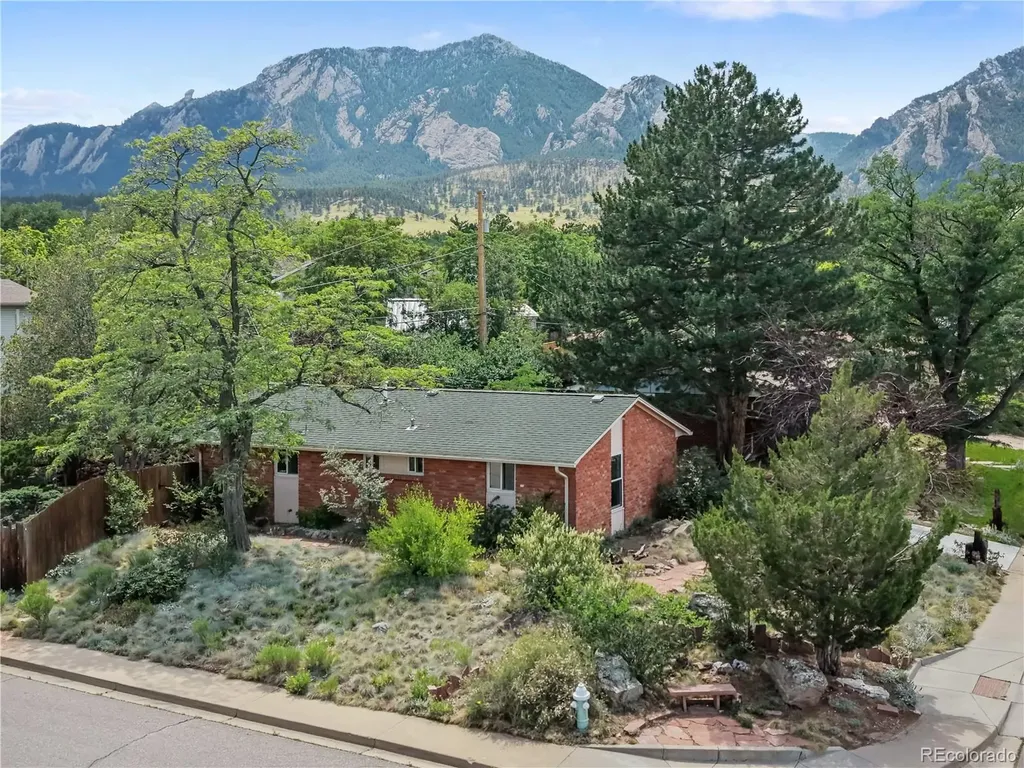 3290 Darley Avenue Boulder CO 80305
