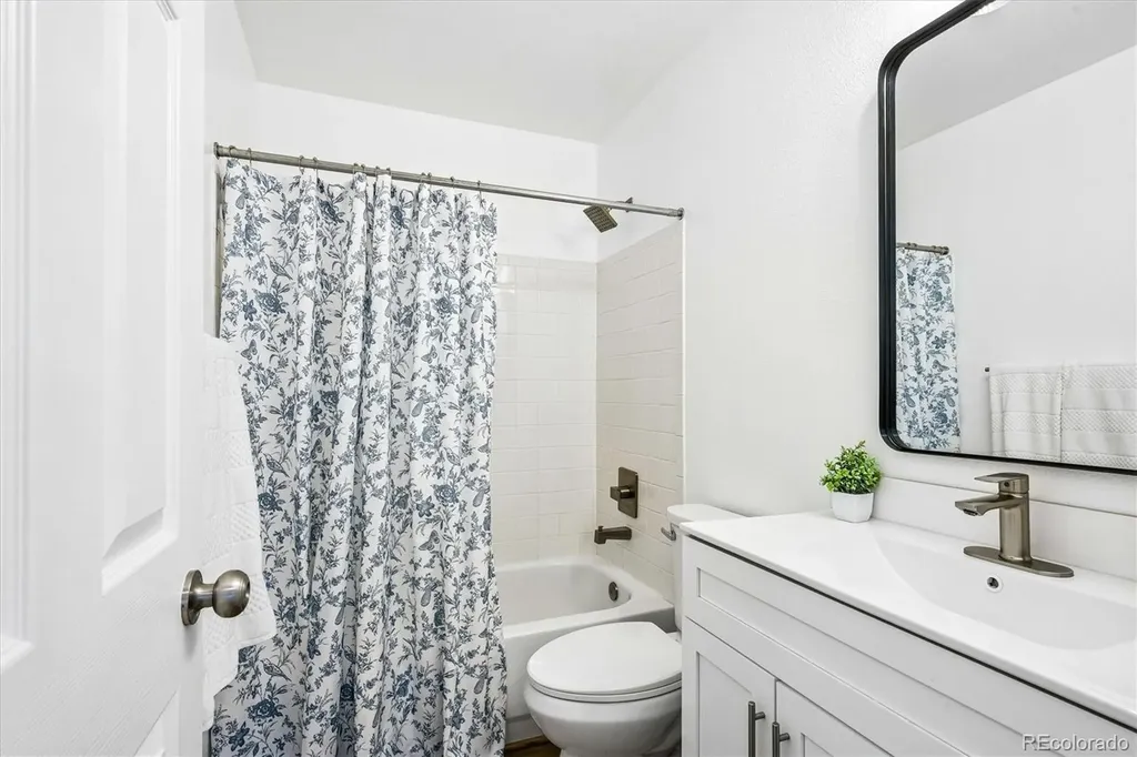 9654 Silverberry Circle Highlands Ranch CO 80129