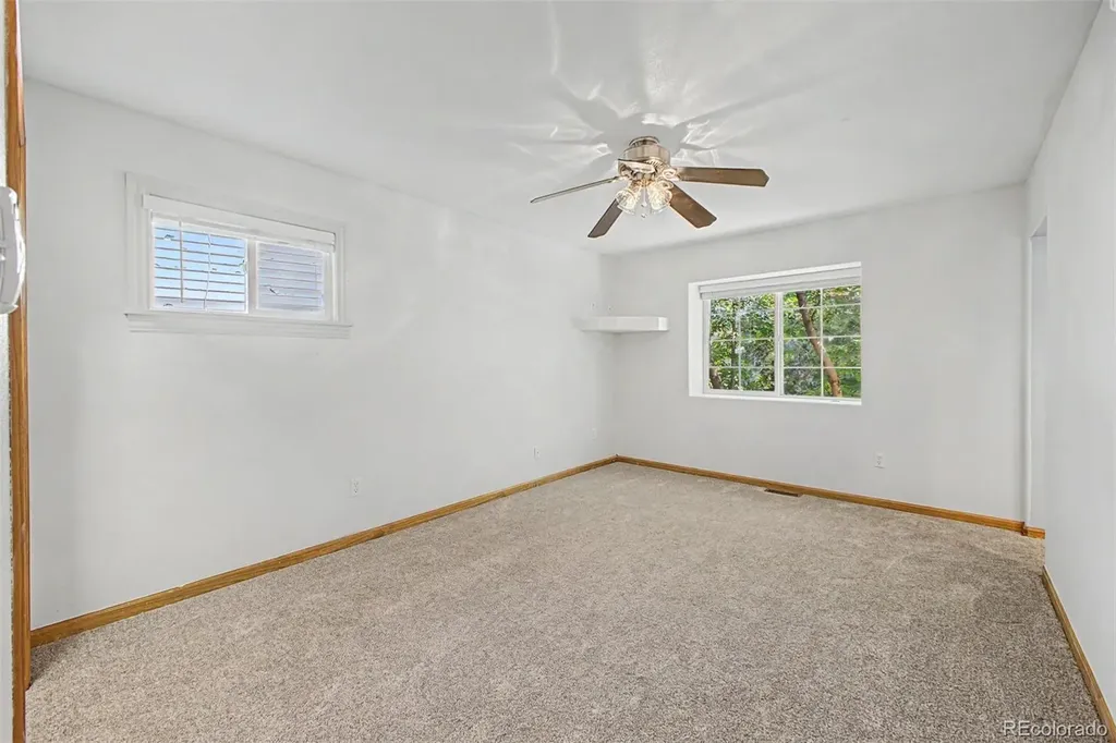 2111 S Kittredge Way Aurora CO 80013