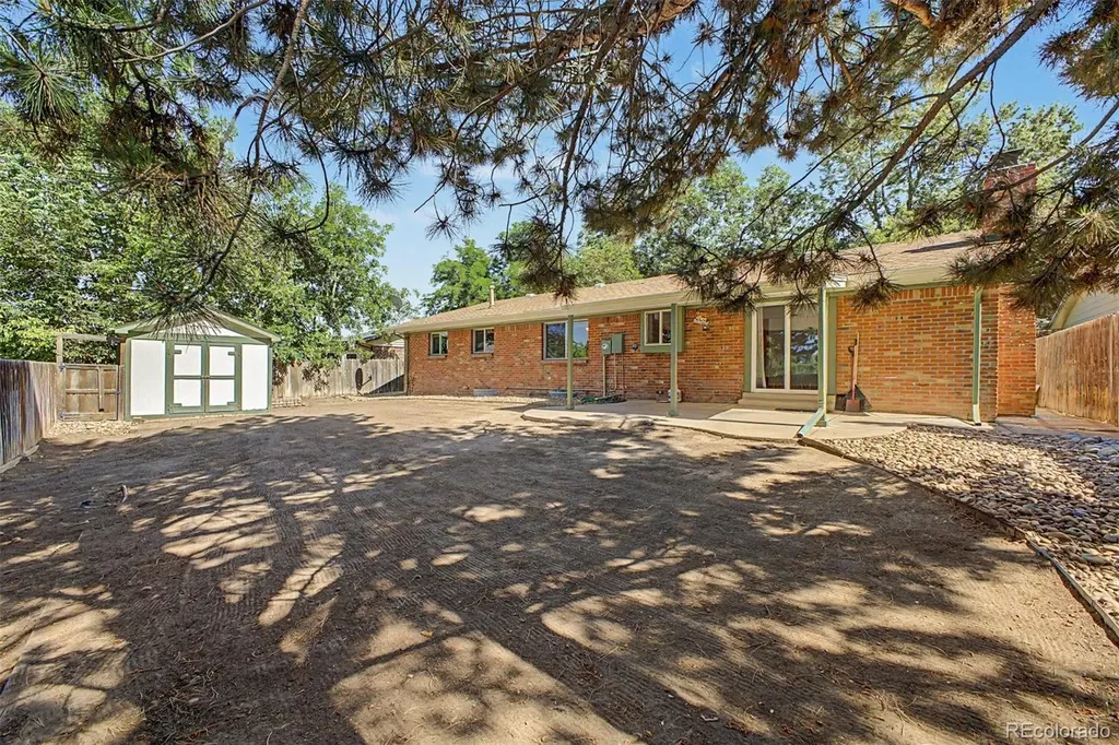 2111 S Kittredge Way Aurora CO 80013