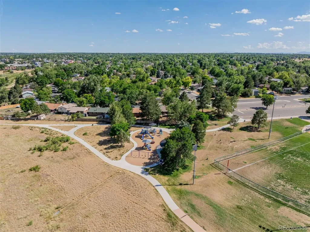 2111 S Kittredge Way Aurora CO 80013