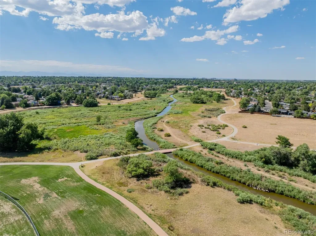 2111 S Kittredge Way Aurora CO 80013