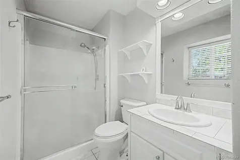2111 S Kittredge Way Aurora CO 80013